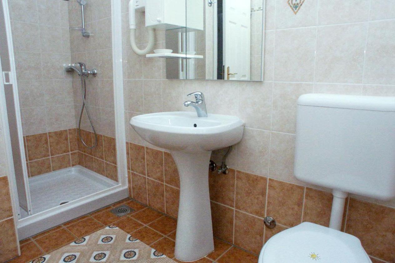 Apartments And Rooms With Wifi Vrsar, Porec - 3007 Exterior foto