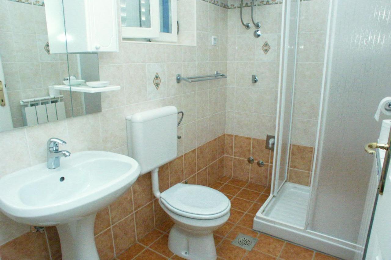 Apartments And Rooms With Wifi Vrsar, Porec - 3007 Exterior foto